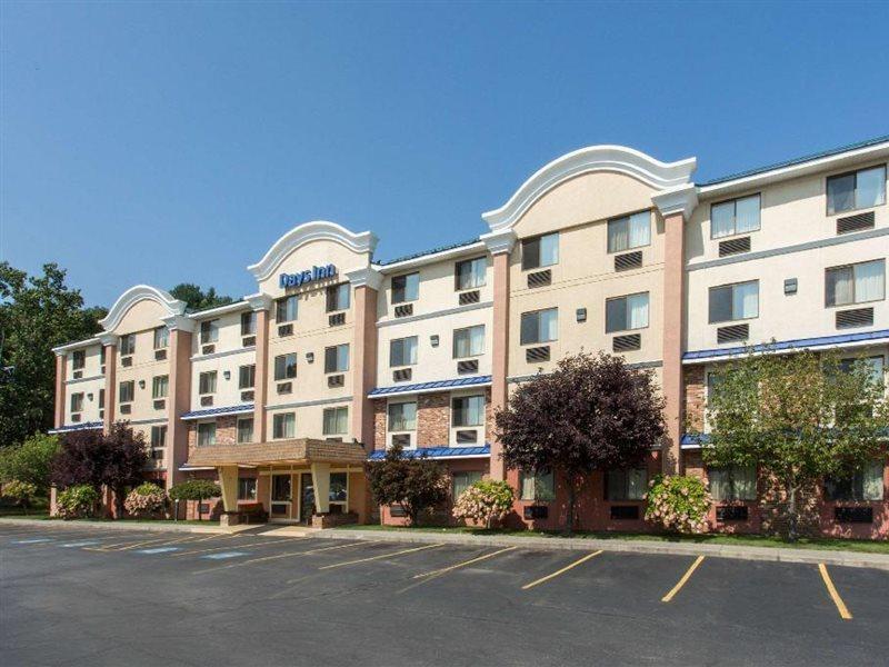 Days Inn By Wyndham Leominster/Fitchburg Area Exterior photo